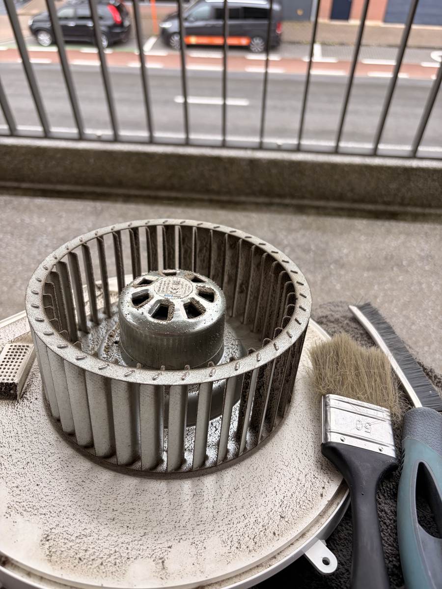 Onderhoud ventilatormotor reiniging